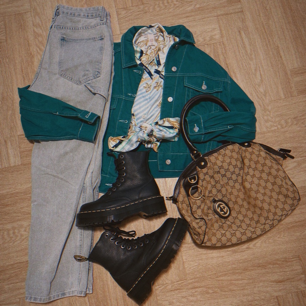 Casual Light Wash Denim Jeans - Picture 7 of 7